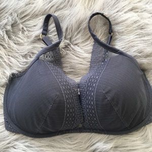 Gray Victoria’s Secret Plunge Lace Bra 34DDD 34F